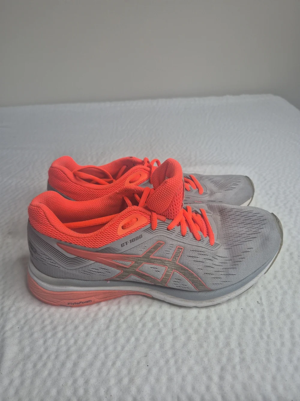 ASIC Men  Running Shoe  GT-1000 7 Grey/Flash Coral Sz 8